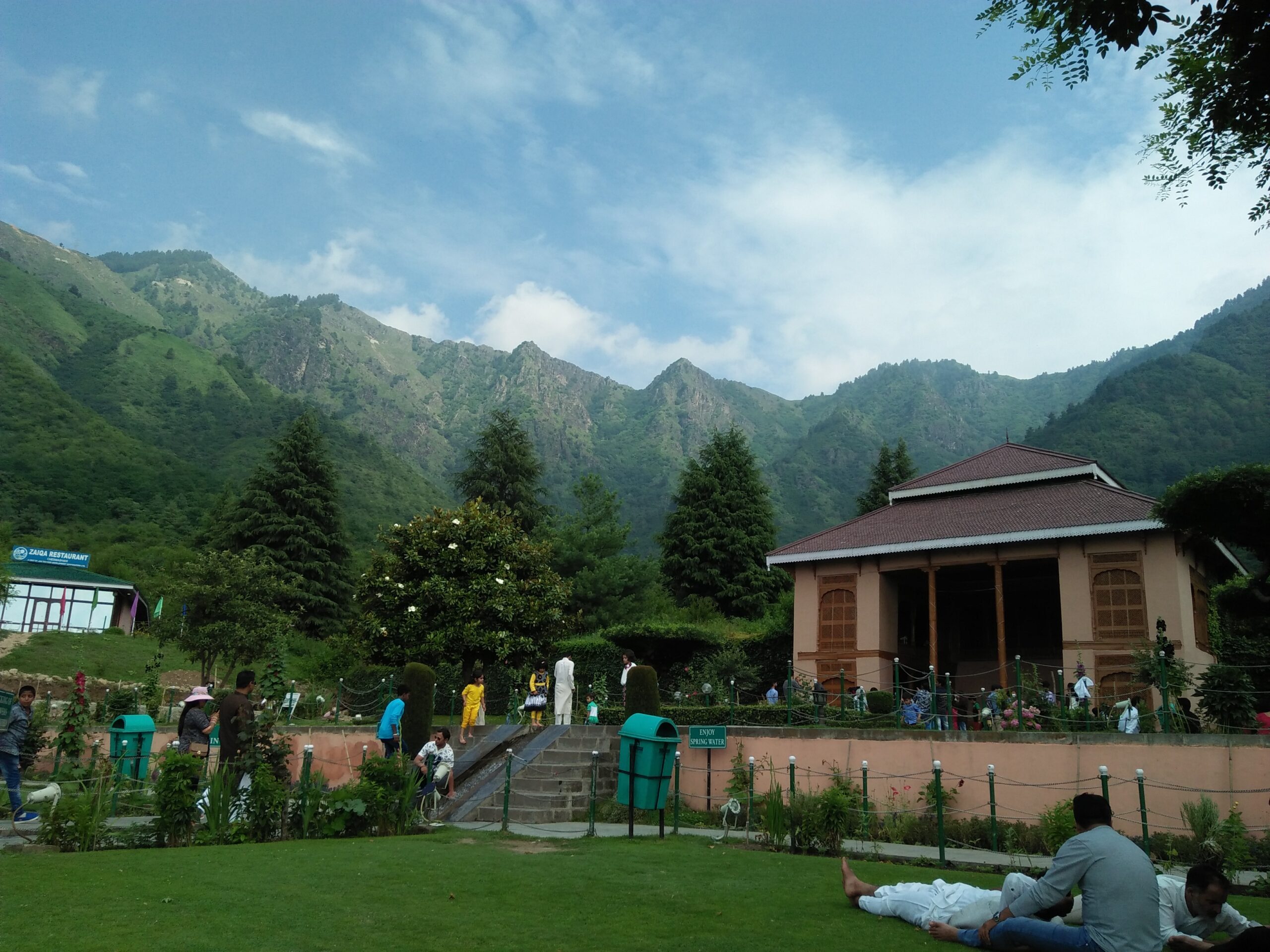 Cheshma Shahi, Srinagar | Afternoon Trip