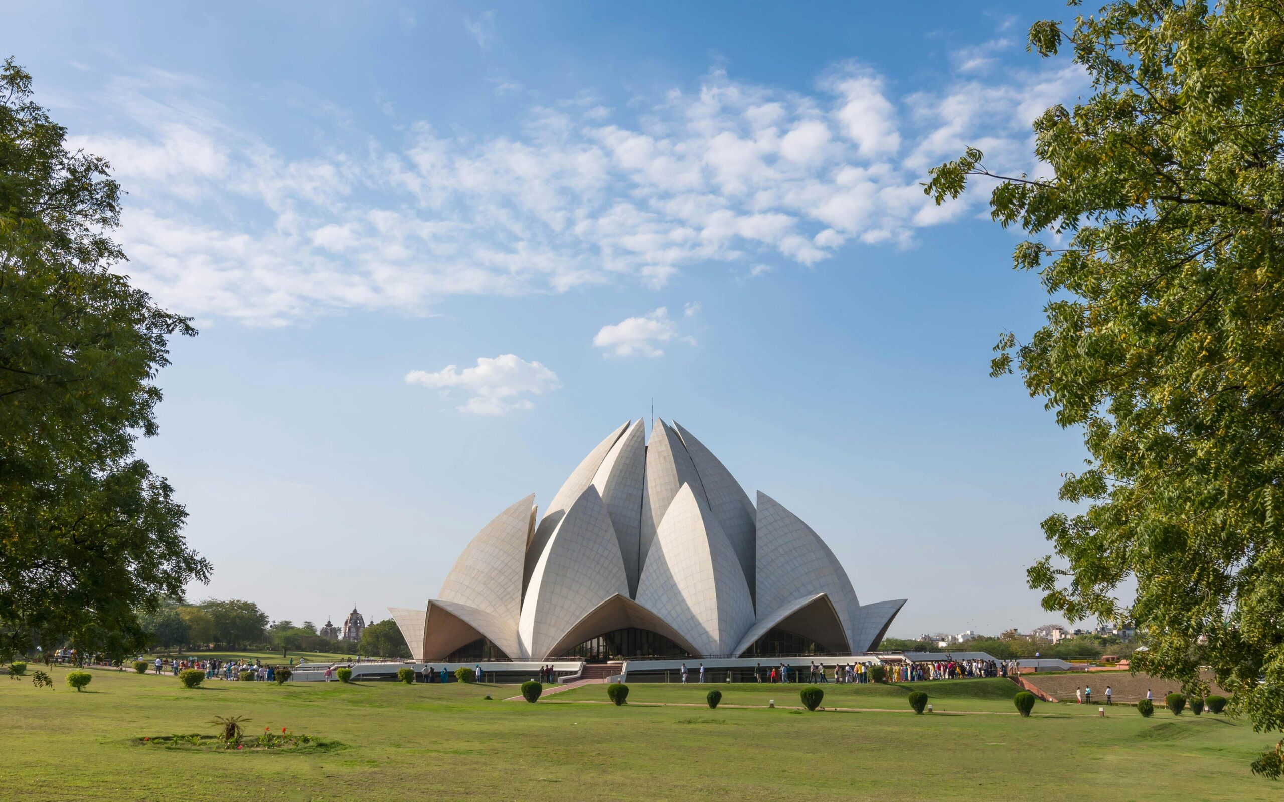 Delhi’s Lotus Temple | Half-day Trip